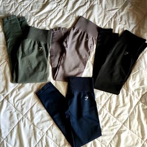 ❌️SOLD❌️ everyday seamless collections leggings bundle.  Medium.